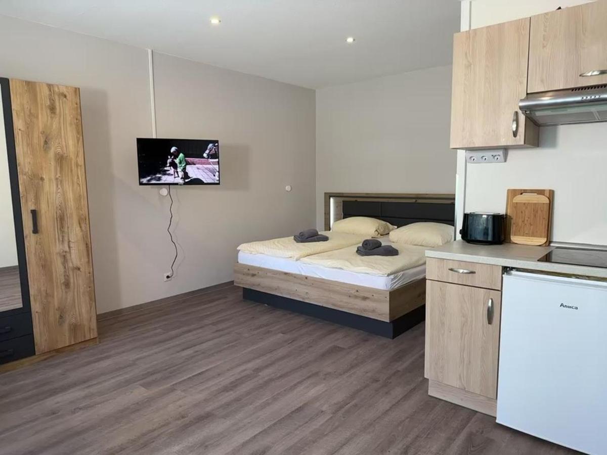 Gästehaus Lietzow&Störtebeker Camp Zimmer foto